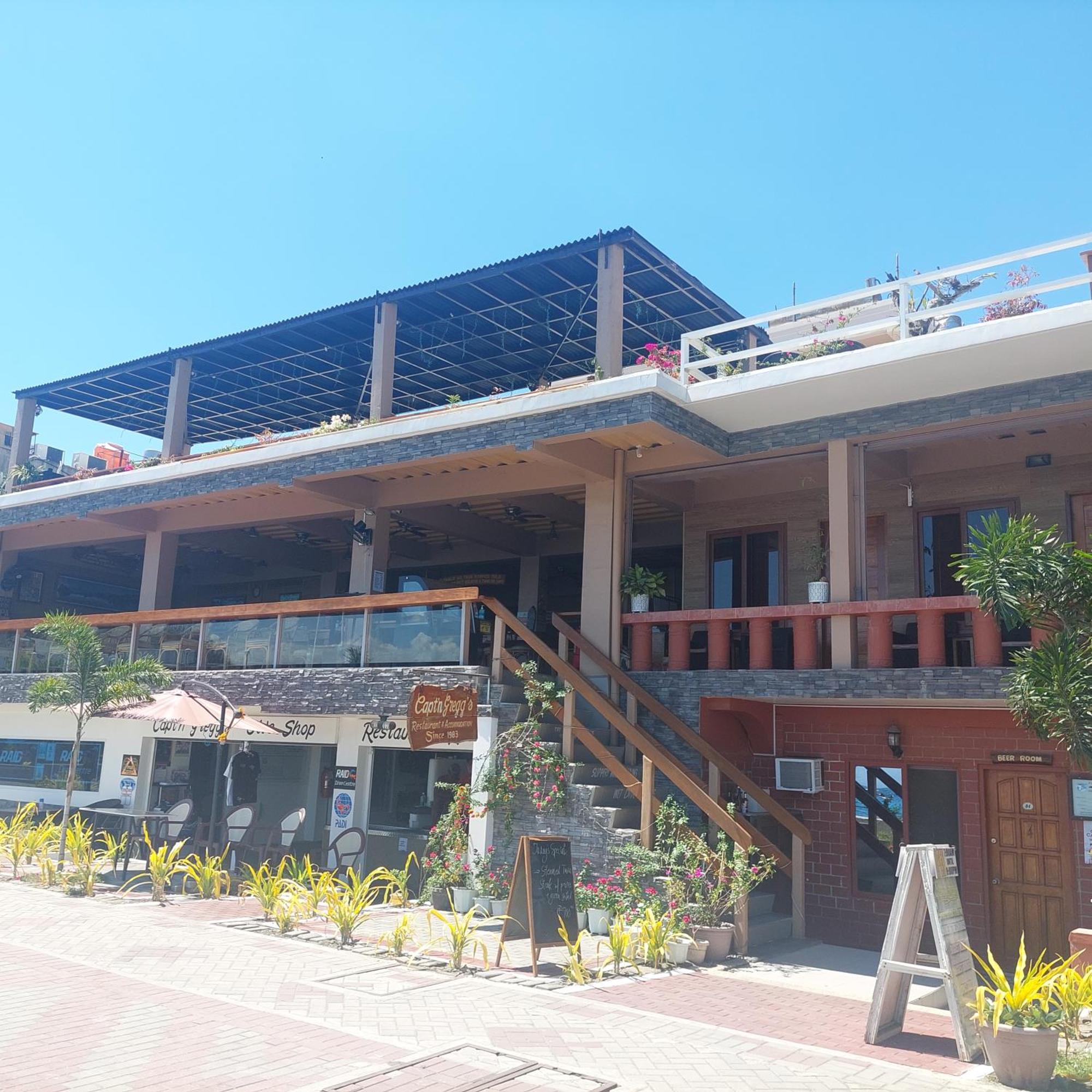 Captngreggs Dive Resort Puerto Galera Exterior foto