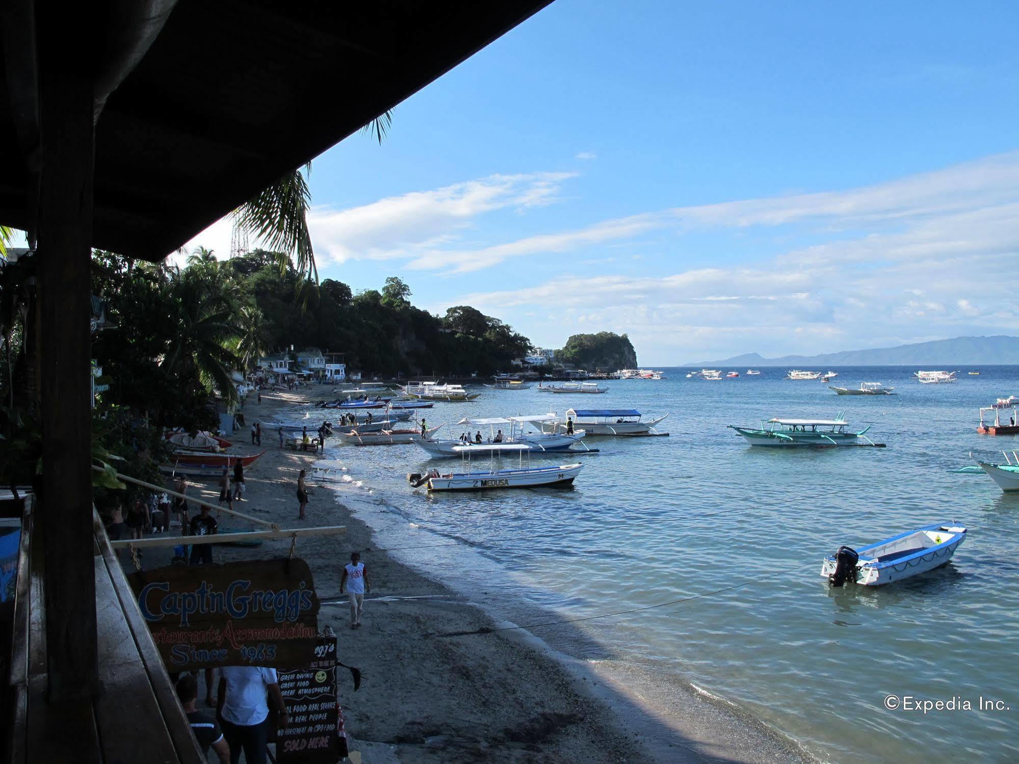 Captngreggs Dive Resort Puerto Galera Exterior foto